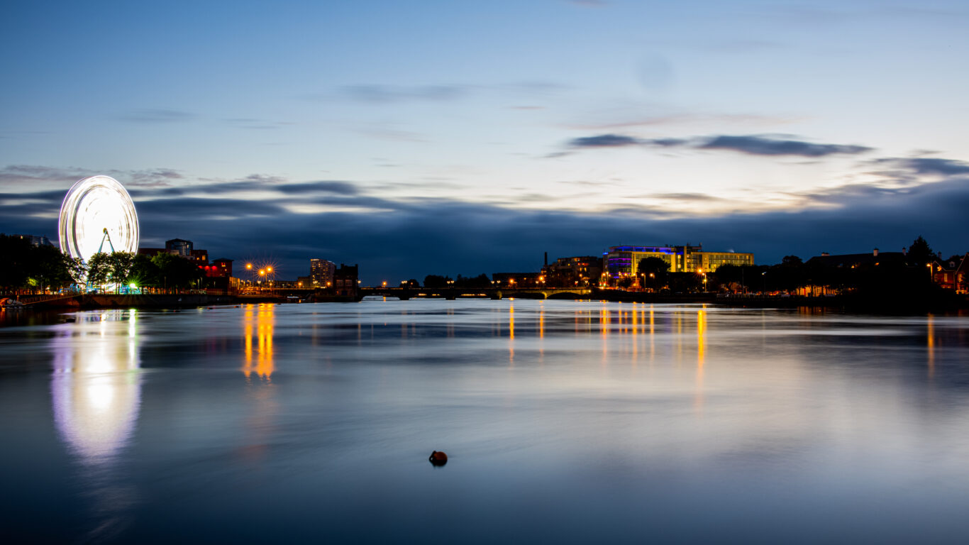 River Shannon, Limerick City night time